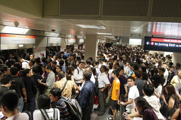 crowded Singapore MRT station
